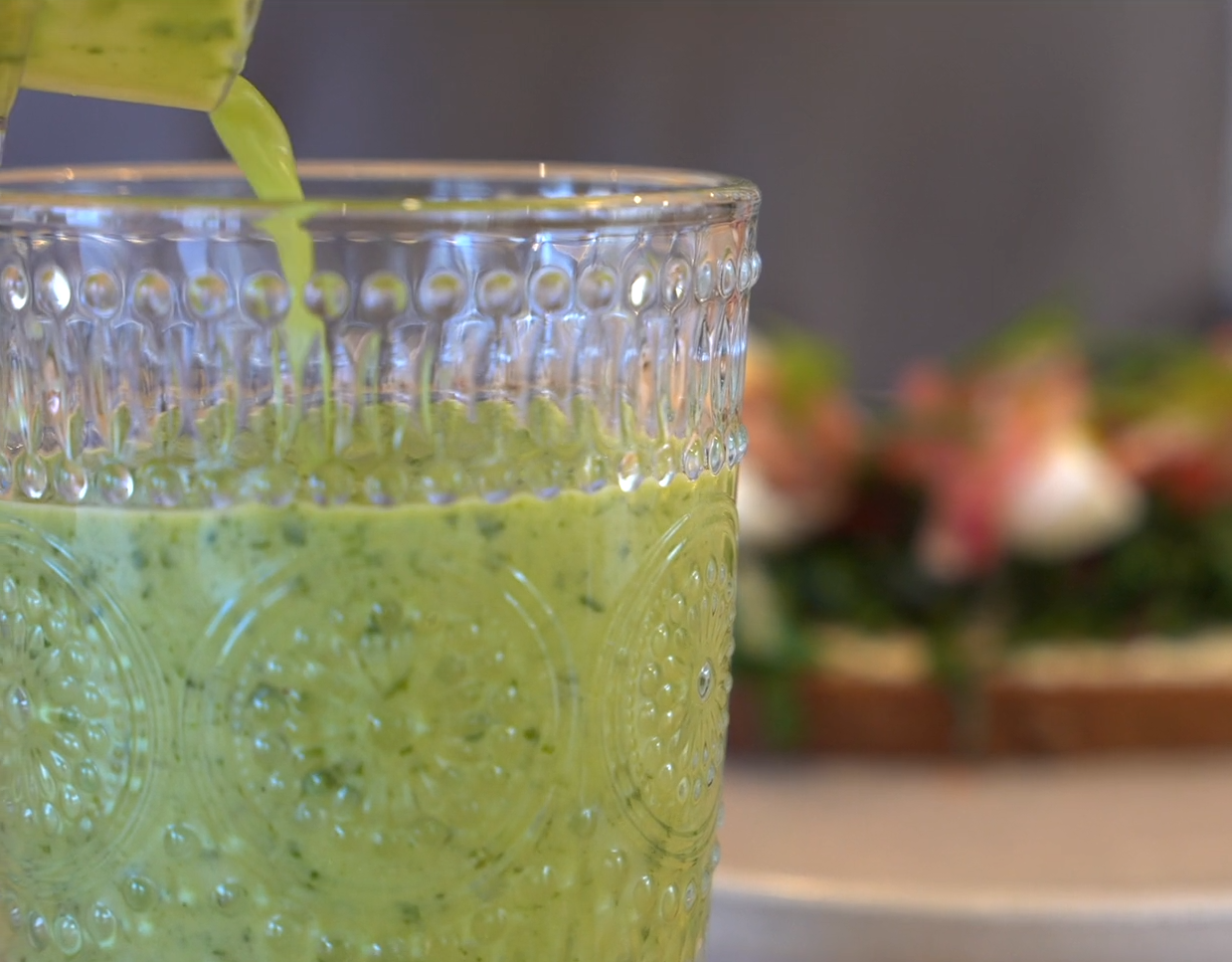 Soupe froide de kale, concombre et pomme